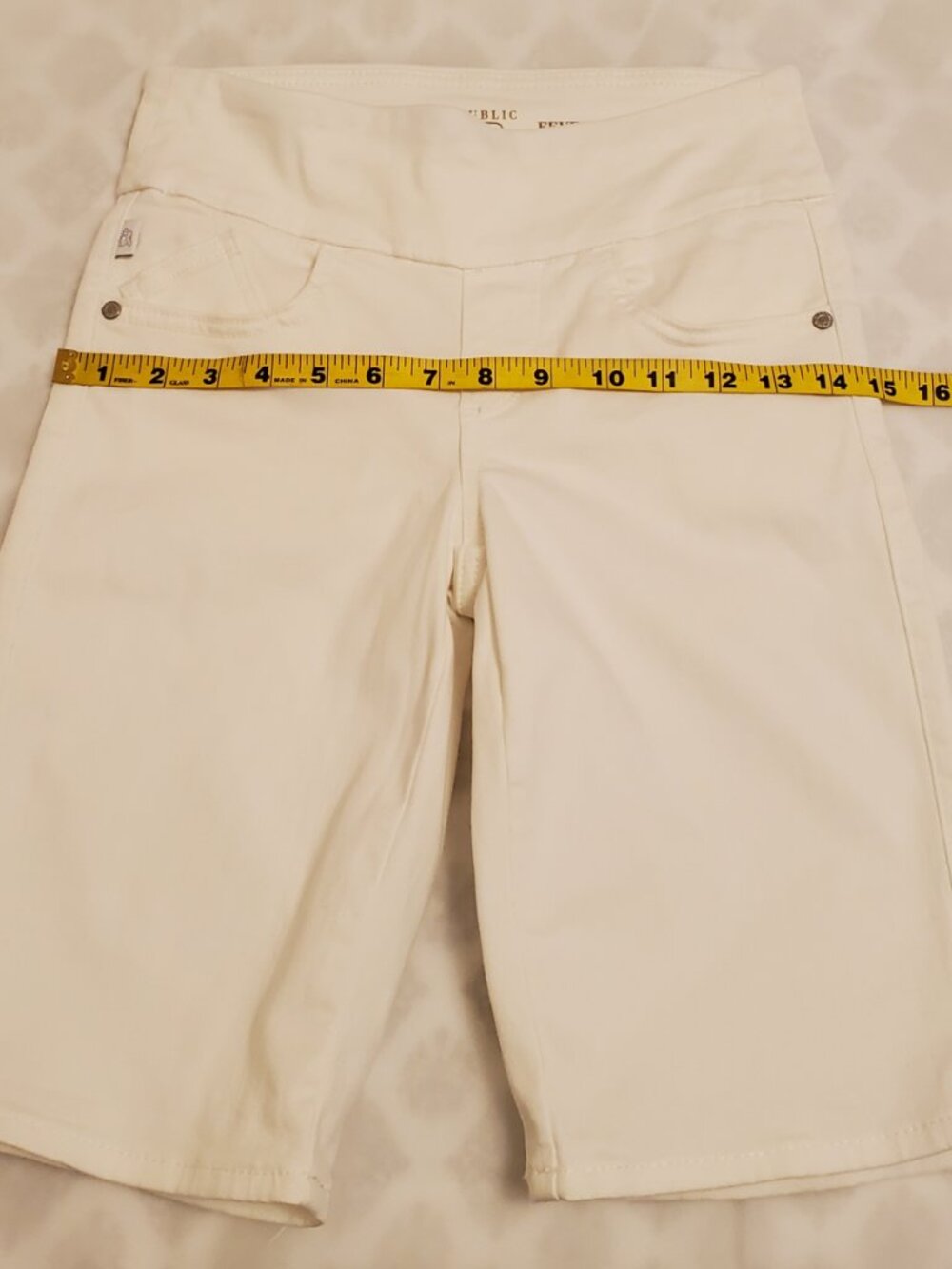 Rock & Republic Fever Mid-Rise Bermuda Pull-On White Denim Jean Shorts - 2M - Picture 12 of 16